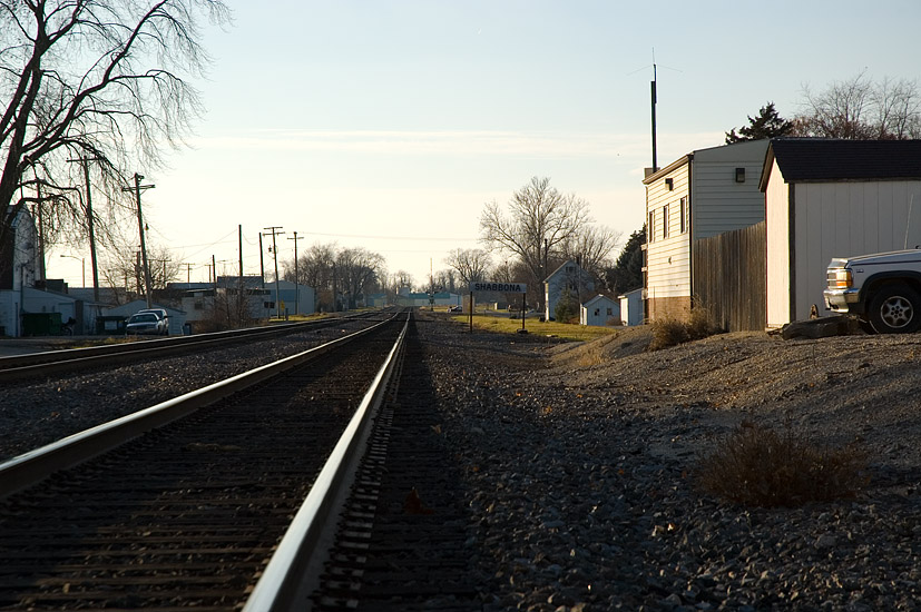 20061120144852_shabbona_tracks_west.jpg